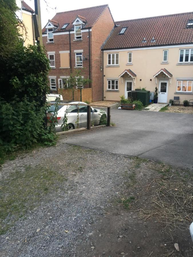 Comfortable Rooms With Live In Host, Walking Distance To The High St & More Glastonbury Exterior photo